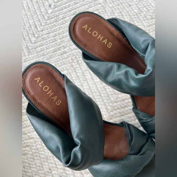 NWOT Alohas Forest Green Twisted Strap Heel - Picture 5 of 11